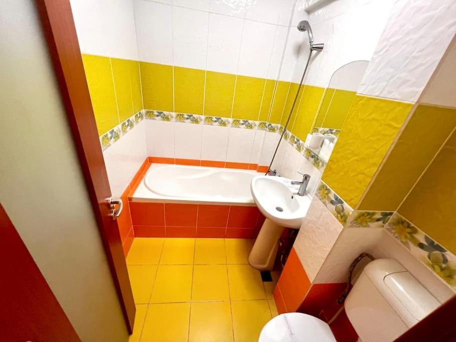 Piata Ovidiu 14 Lowcost Constanţa Exterior foto